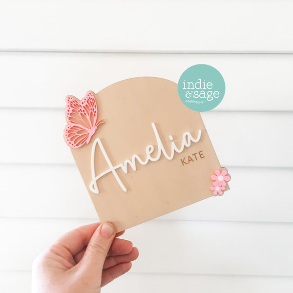 Birth Announcement Plaque - Delicate Butterfly Design / Butterfly Name Announcement Sign